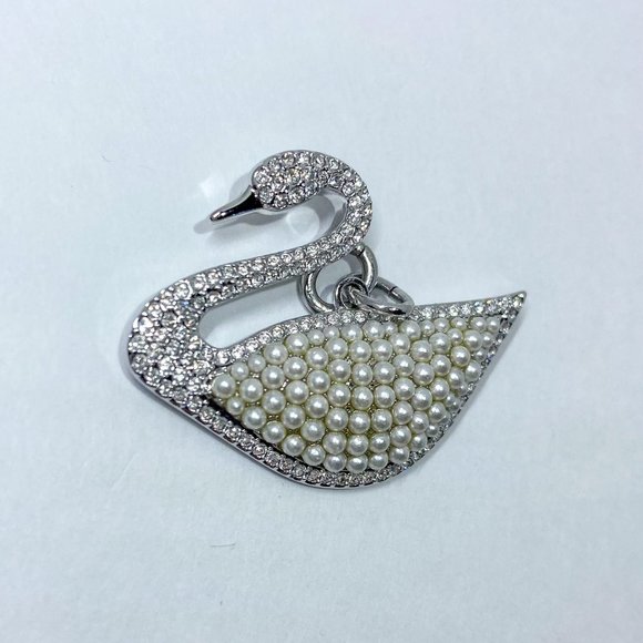 Genuine Swarovski Classic Iconic Swan Pendant With Pearls *No Chain/Pendant Only - Picture 2 of 5